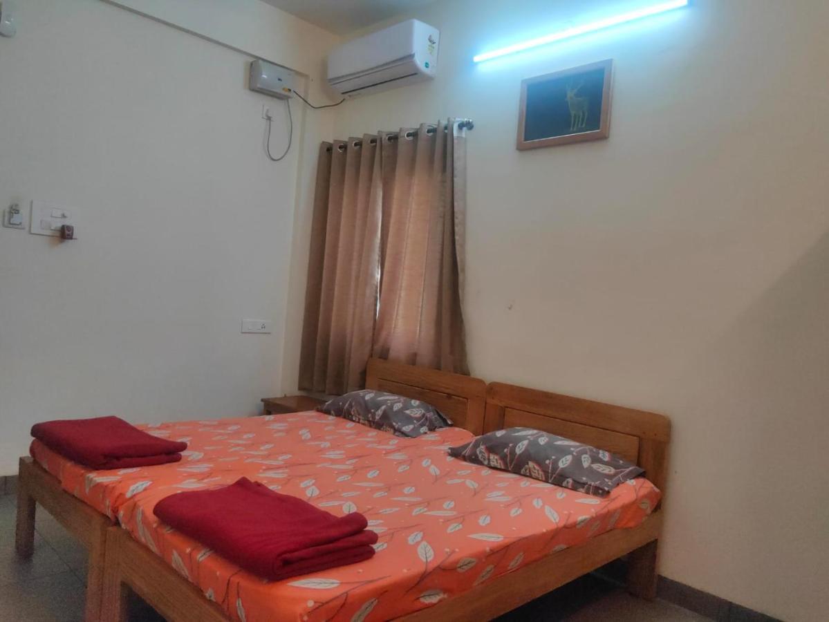 בוגמאלו Raikar Guest House מראה חיצוני תמונה